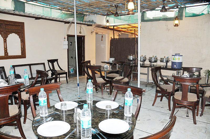 Hotel Sky Rich International - 05 Mins From Karol Bagh Metro Station Delhi (National Capital Territory of India) Exterior foto