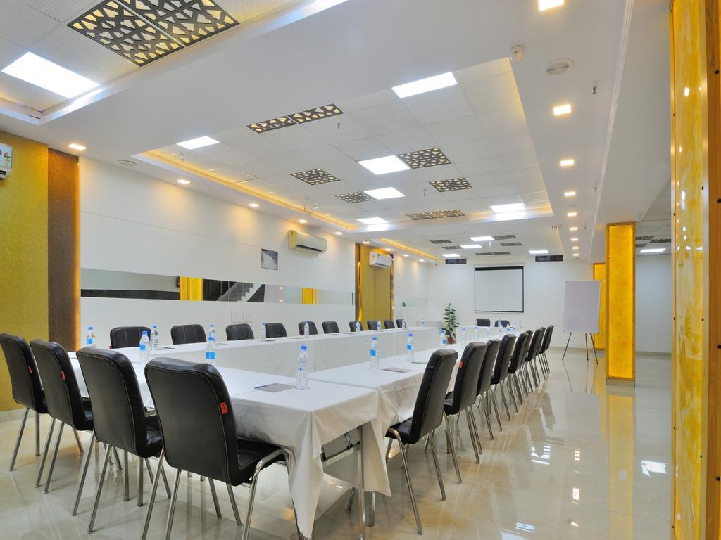Hotel Sky Rich International - 05 Mins From Karol Bagh Metro Station Delhi (National Capital Territory of India) Exterior foto