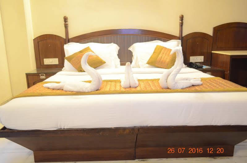 Hotel Sky Rich International - 05 Mins From Karol Bagh Metro Station Delhi (National Capital Territory of India) Exterior foto